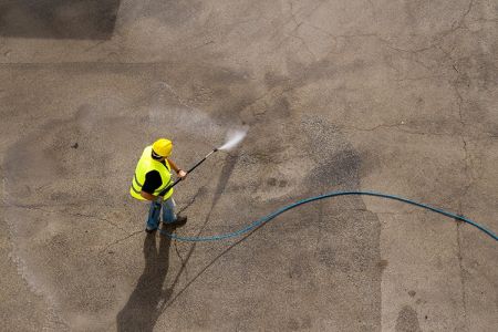 How Professional Pressure Washing Truly Benefits Your Home Or Business